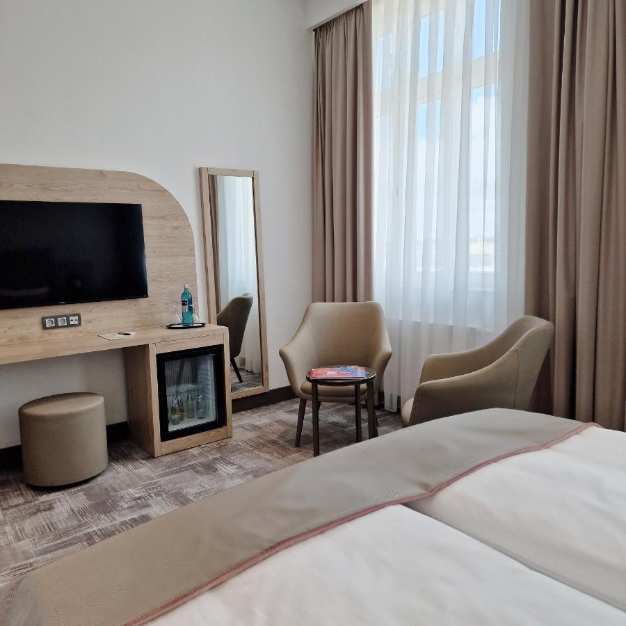 Hotel Kaiserhof Bitterfeld-Wolfen 外观 照片